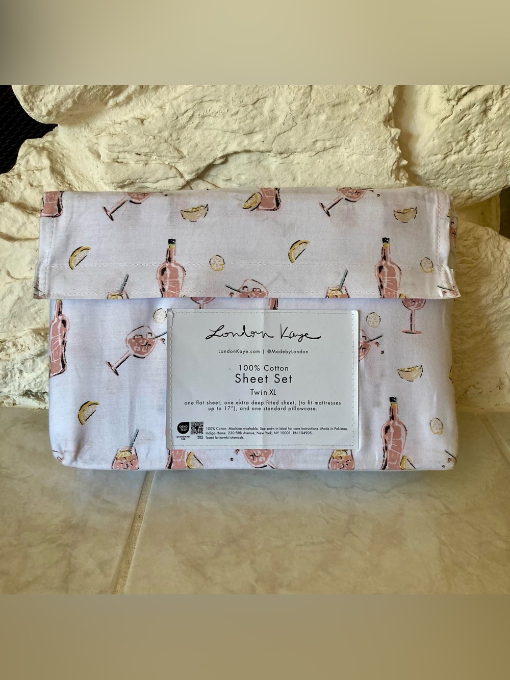 NWT London Kaye Cotton Twin XL Sheet Set in Light Pink Cocktail Print